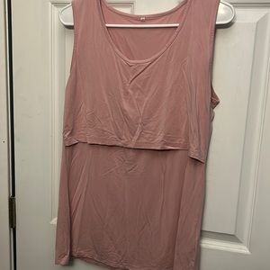 Breastfeeding friendly tank top